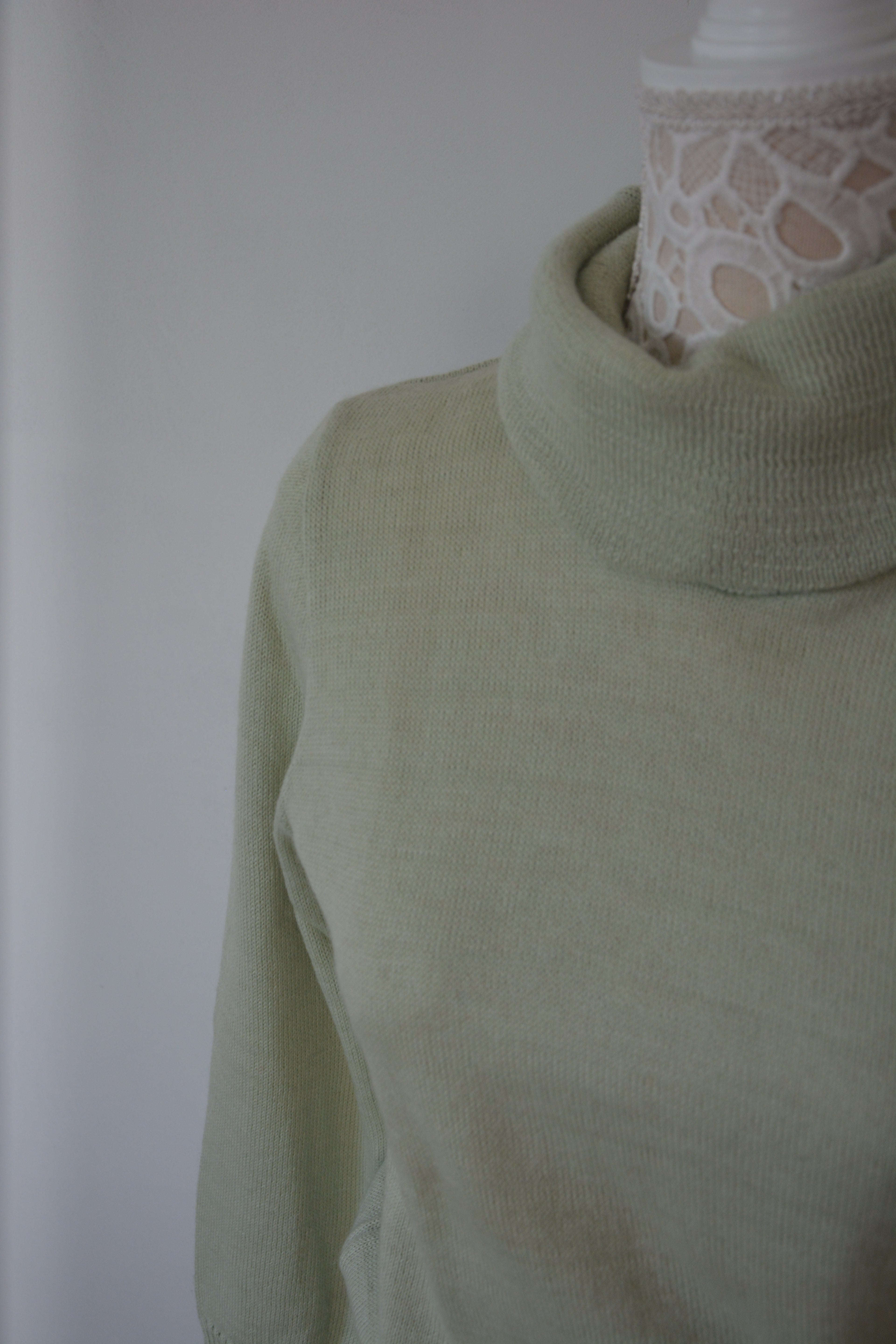 Pull col roulé vert clair - Fabriqué en France