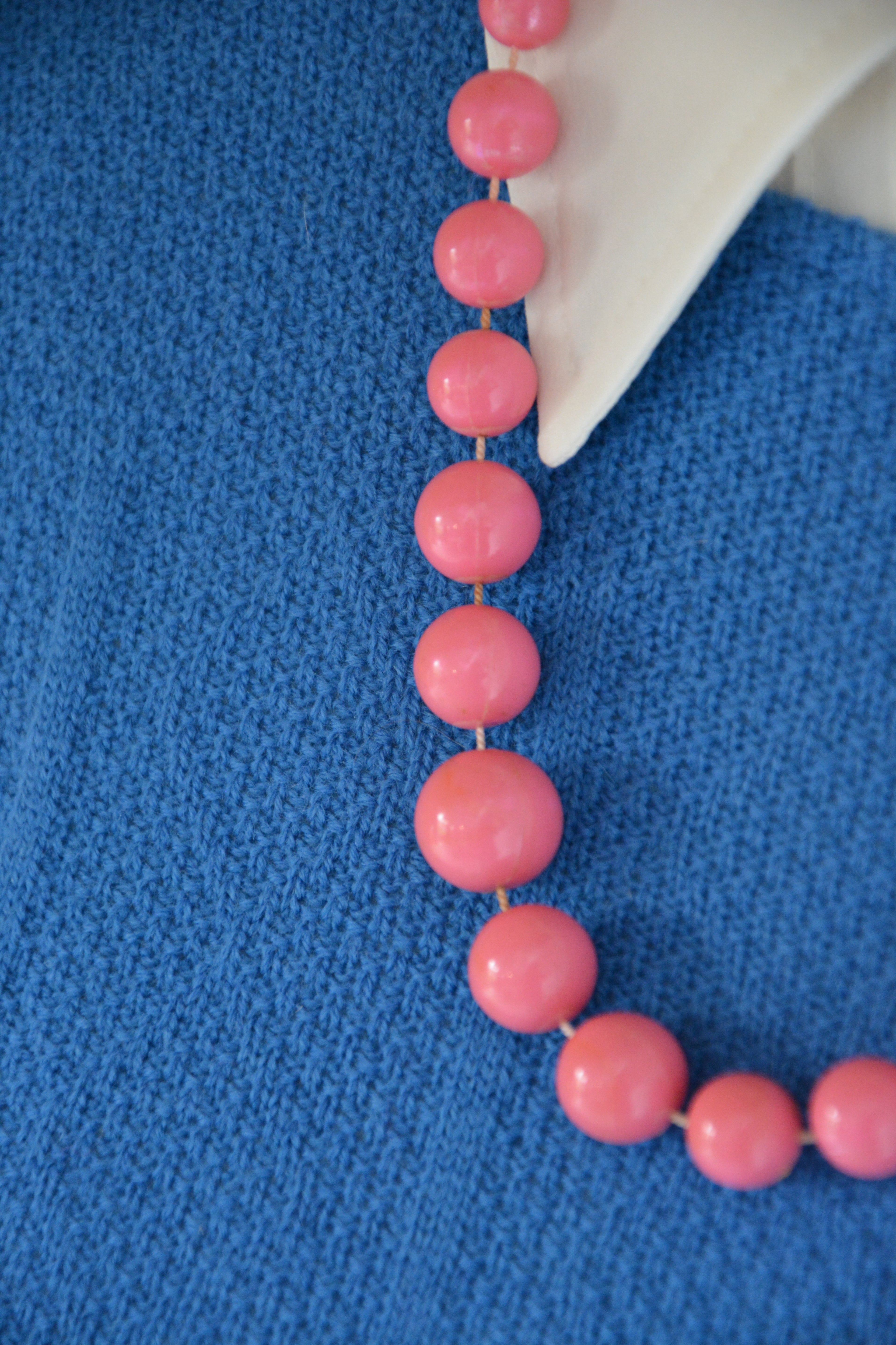 Collier à perles roses