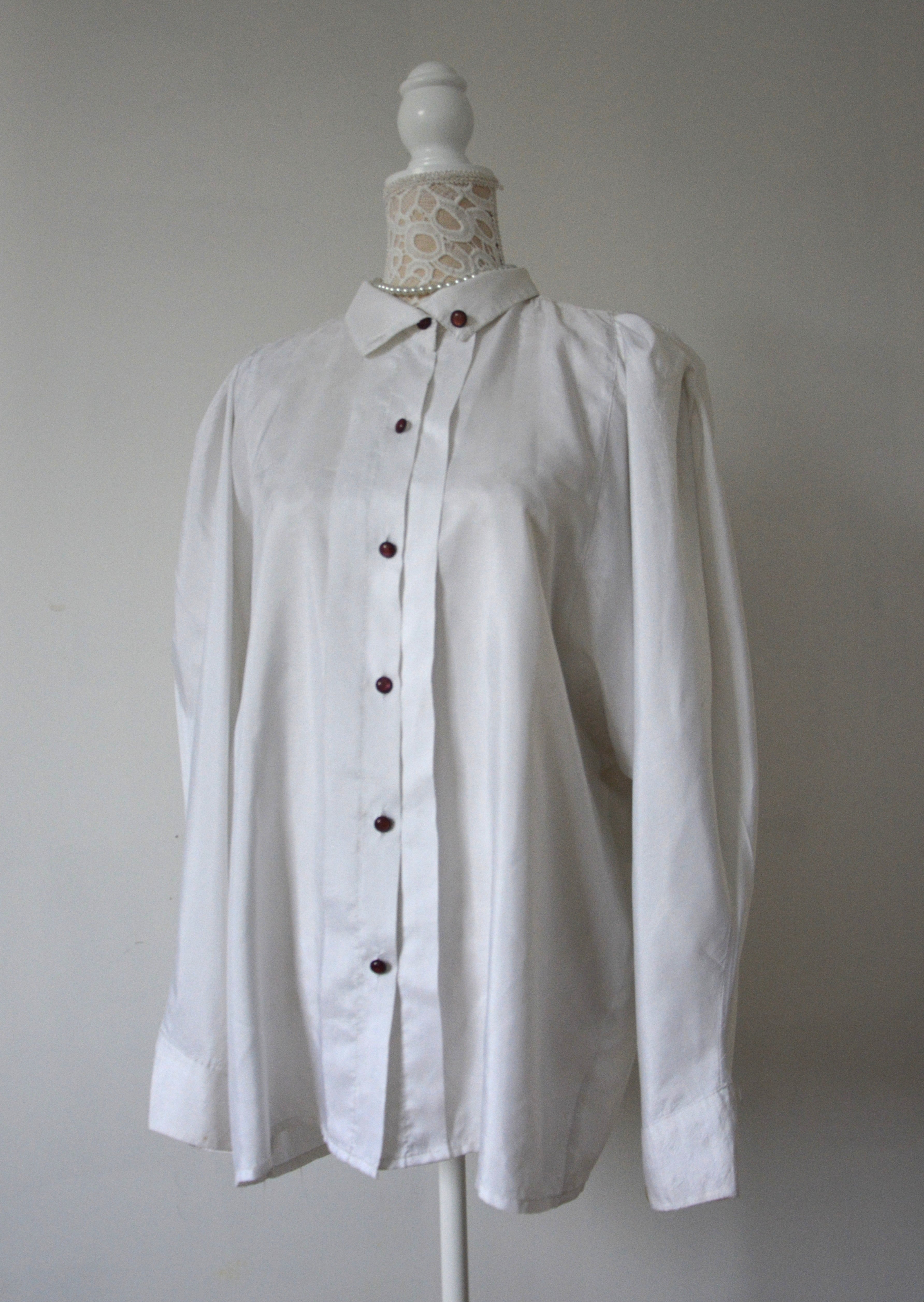 Chemise blanche effet satiné