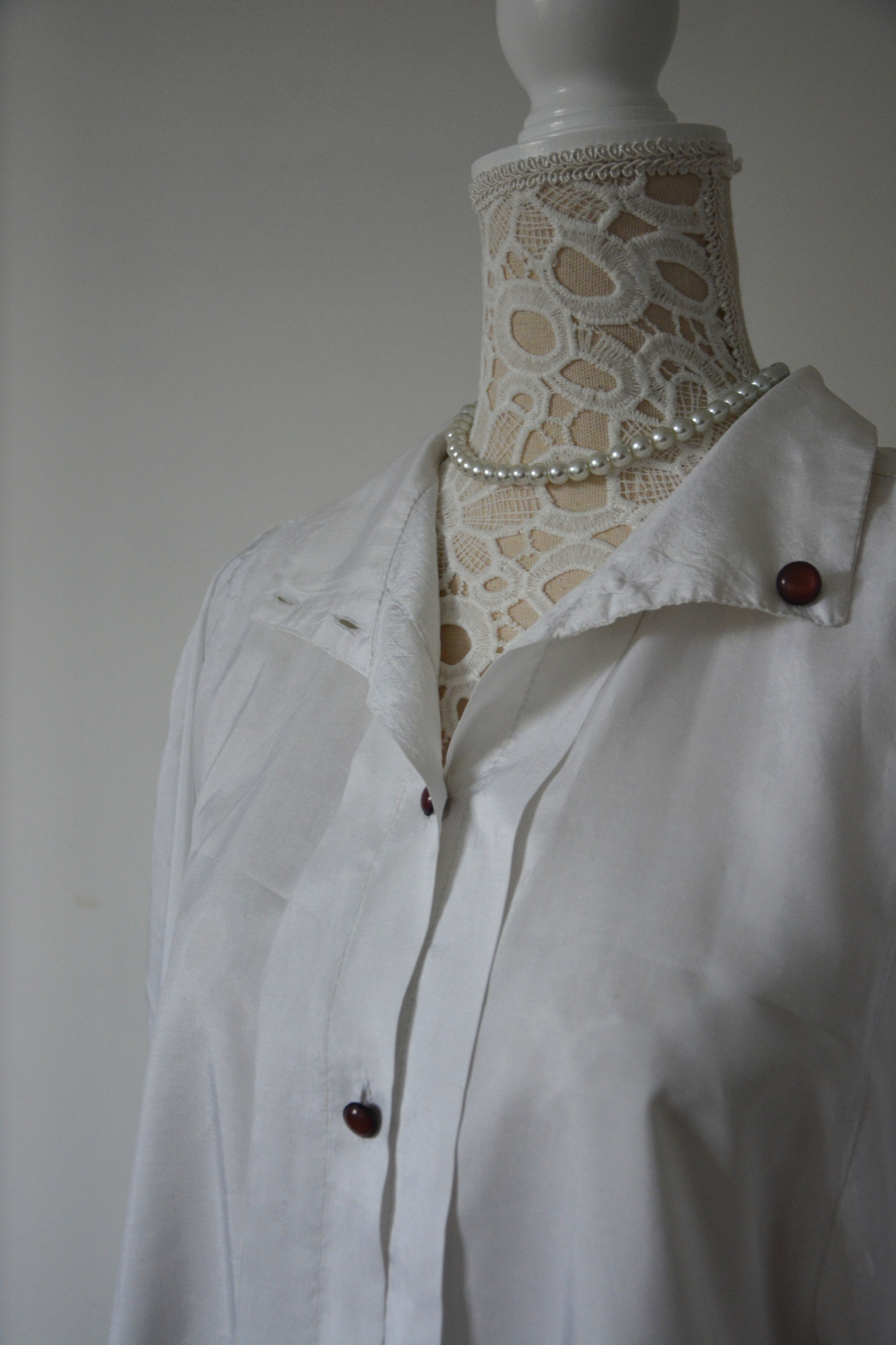 Chemise blanche effet satiné