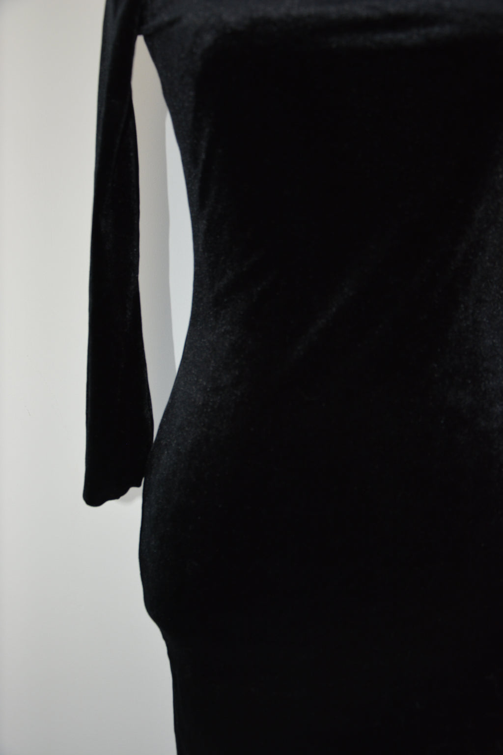 Robe velours col bardot