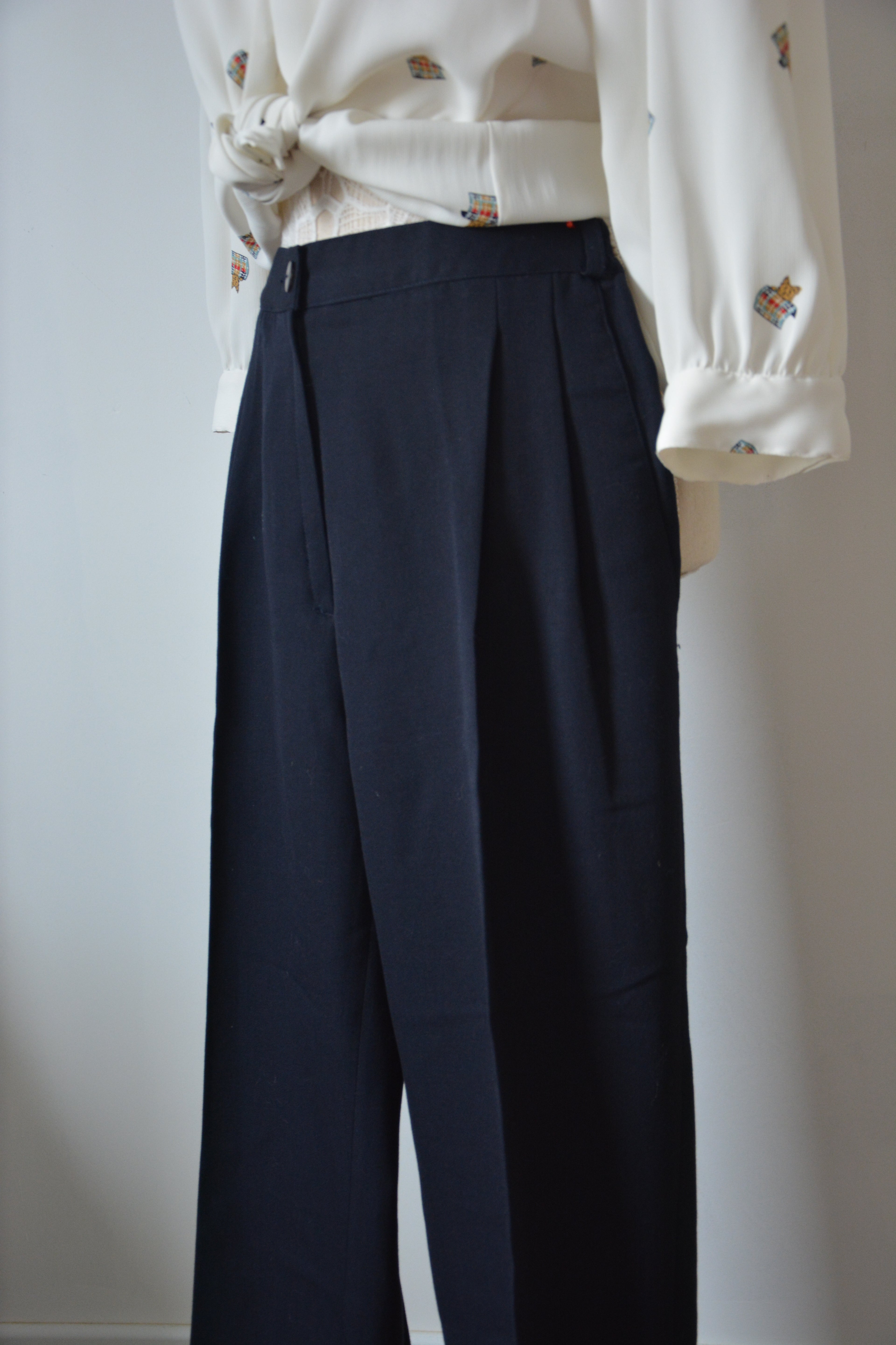 Pantalon habillé bleu marine