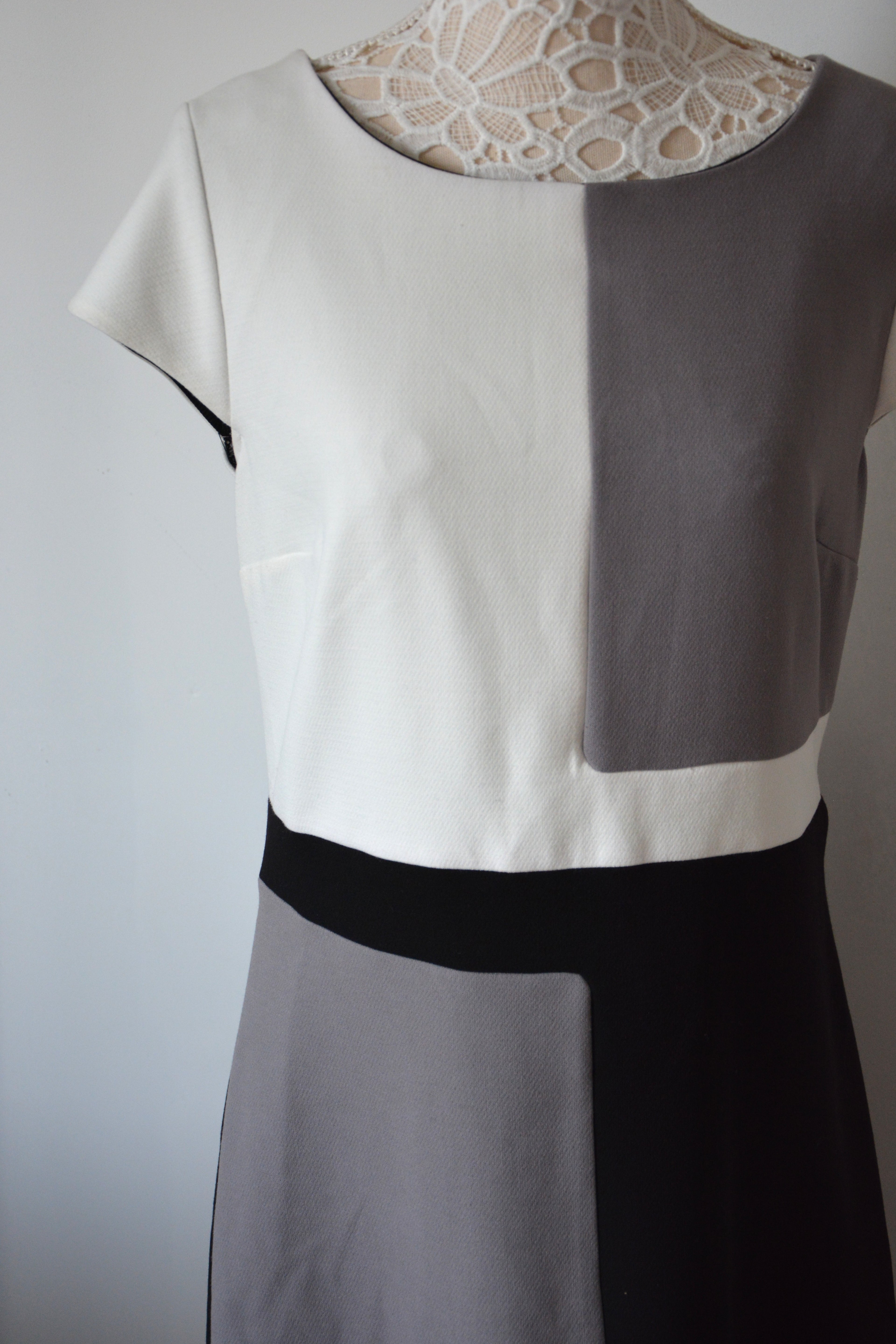 Robe droite à motif retro