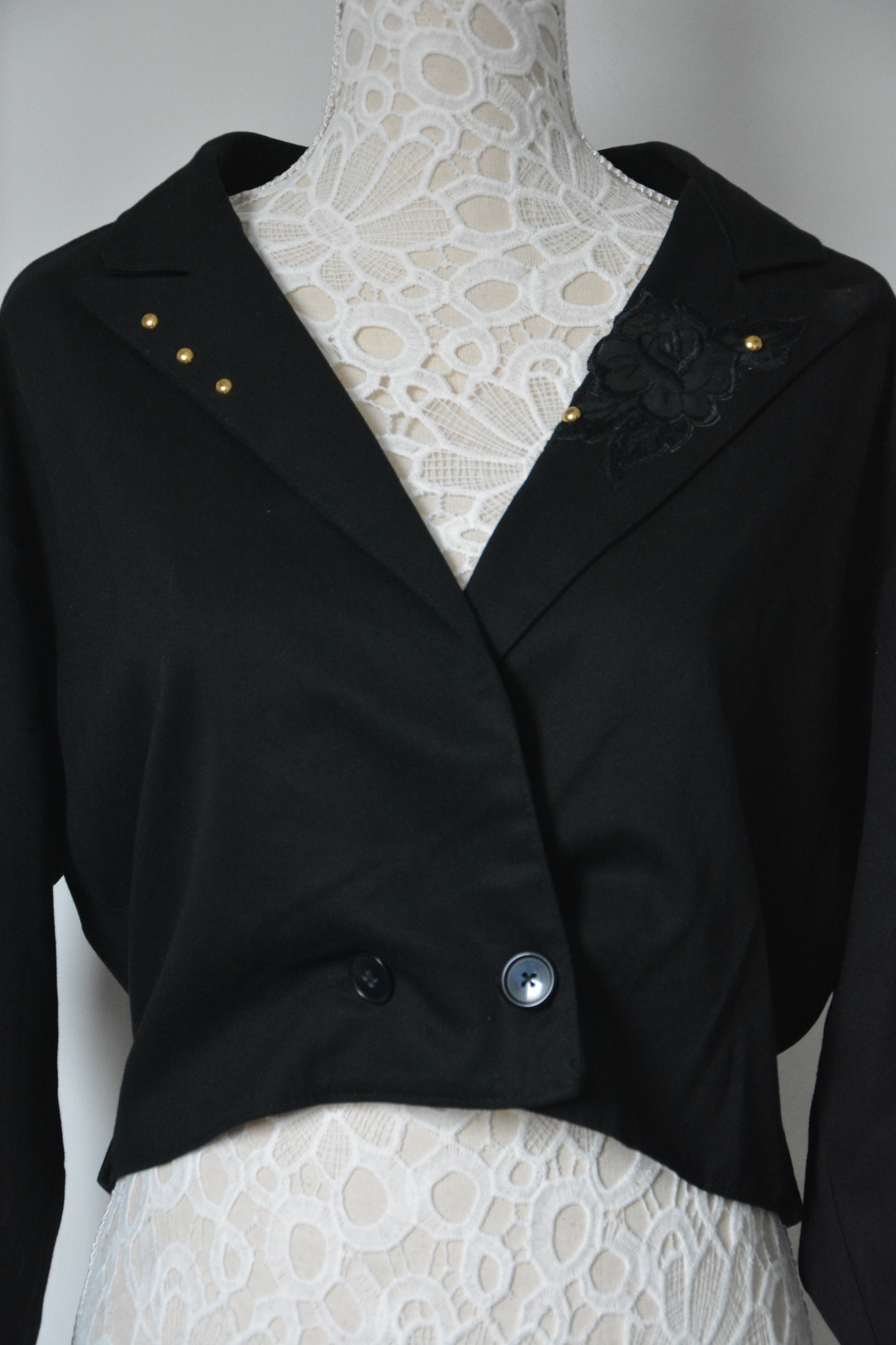 Blazer court noir à clous | création française