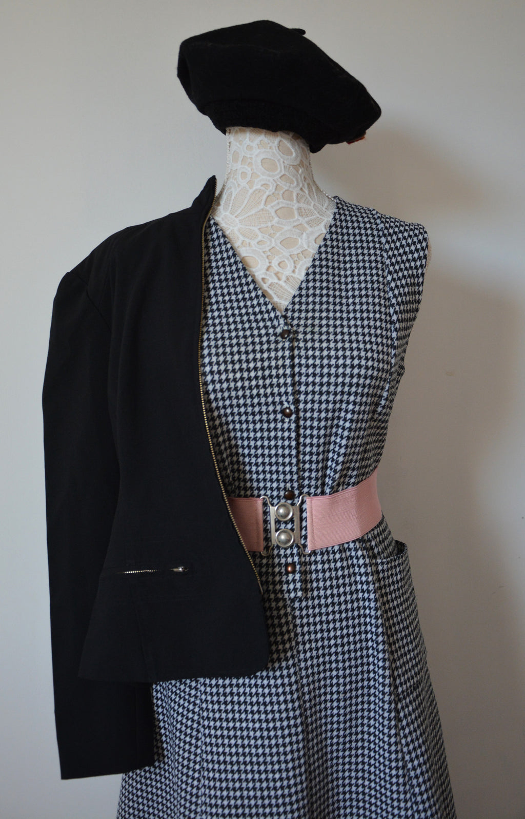 Veste noire cintrée élégante