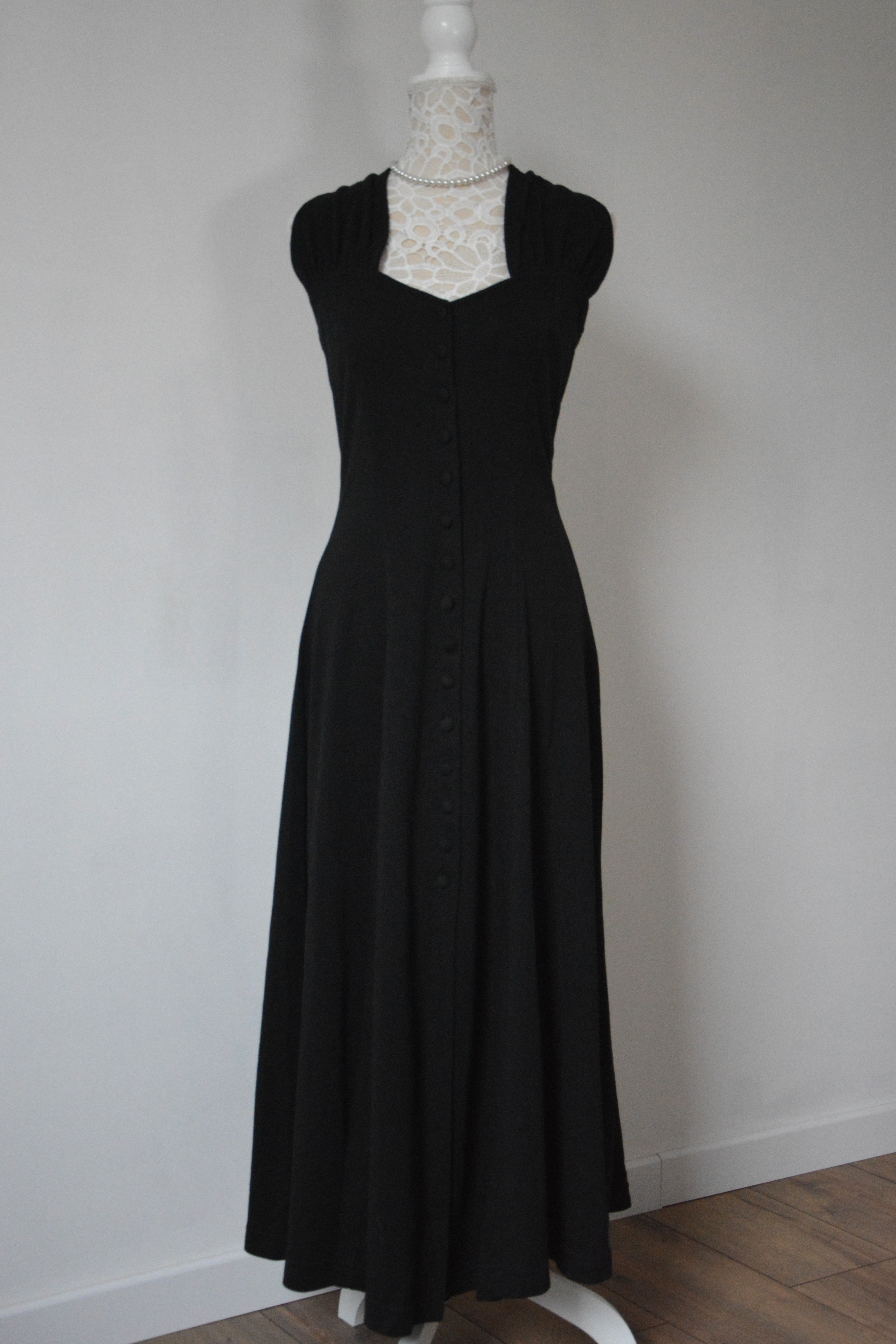 Robe longue noire