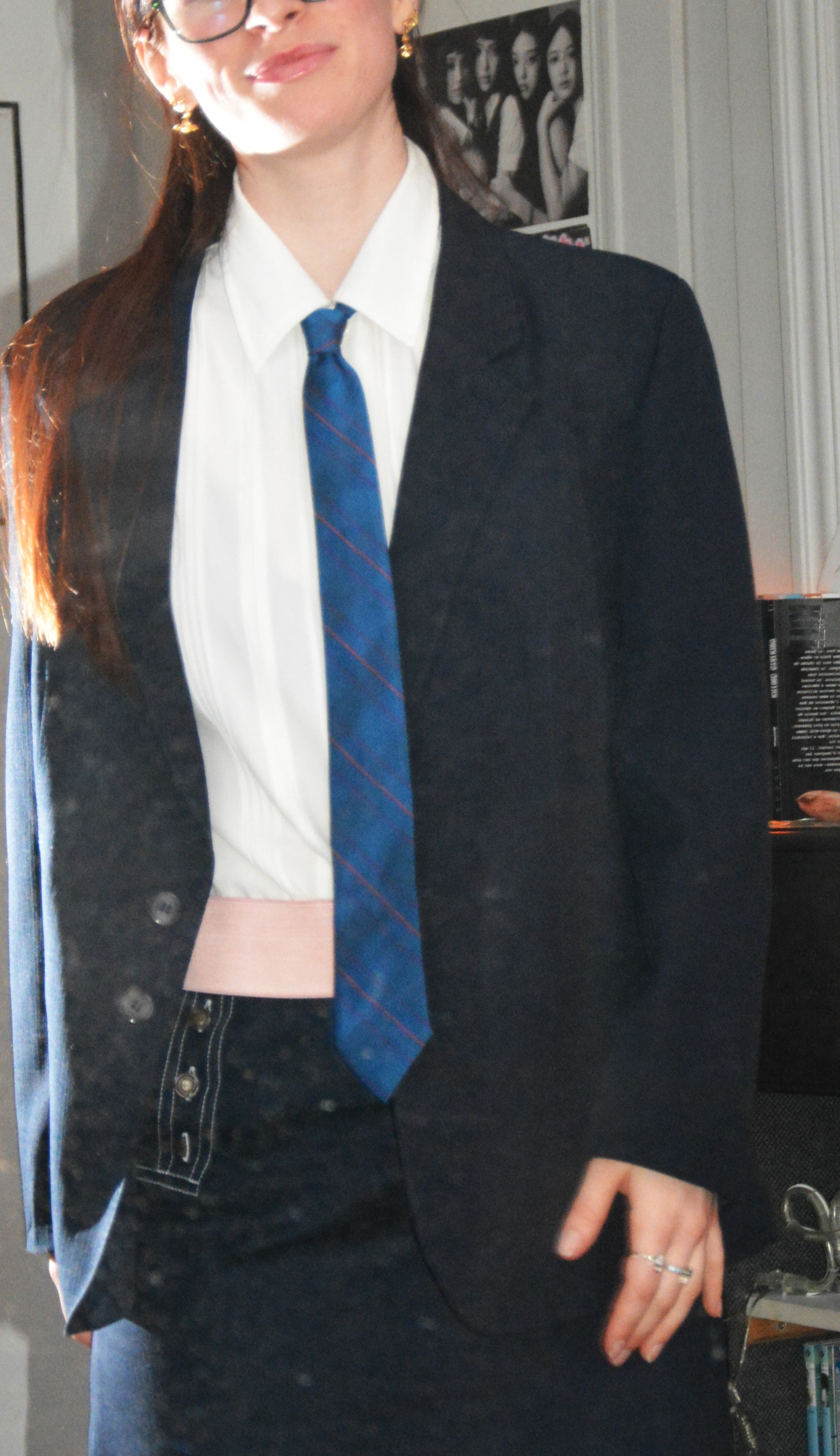 Cravate bleue à rayures