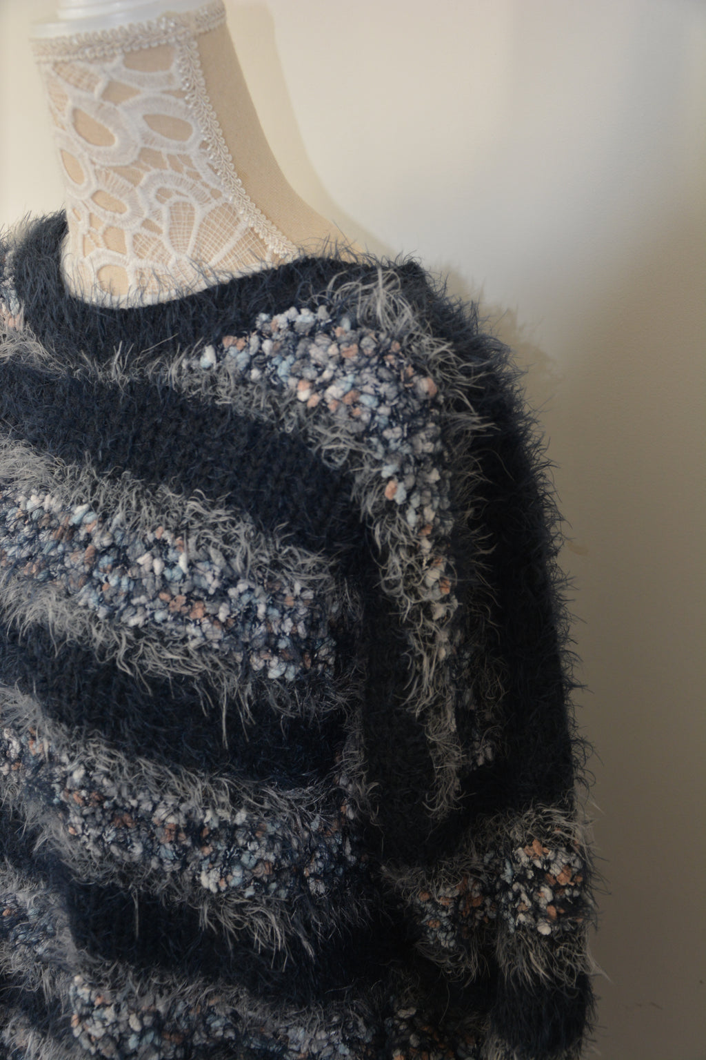 Pull chaud à rayures