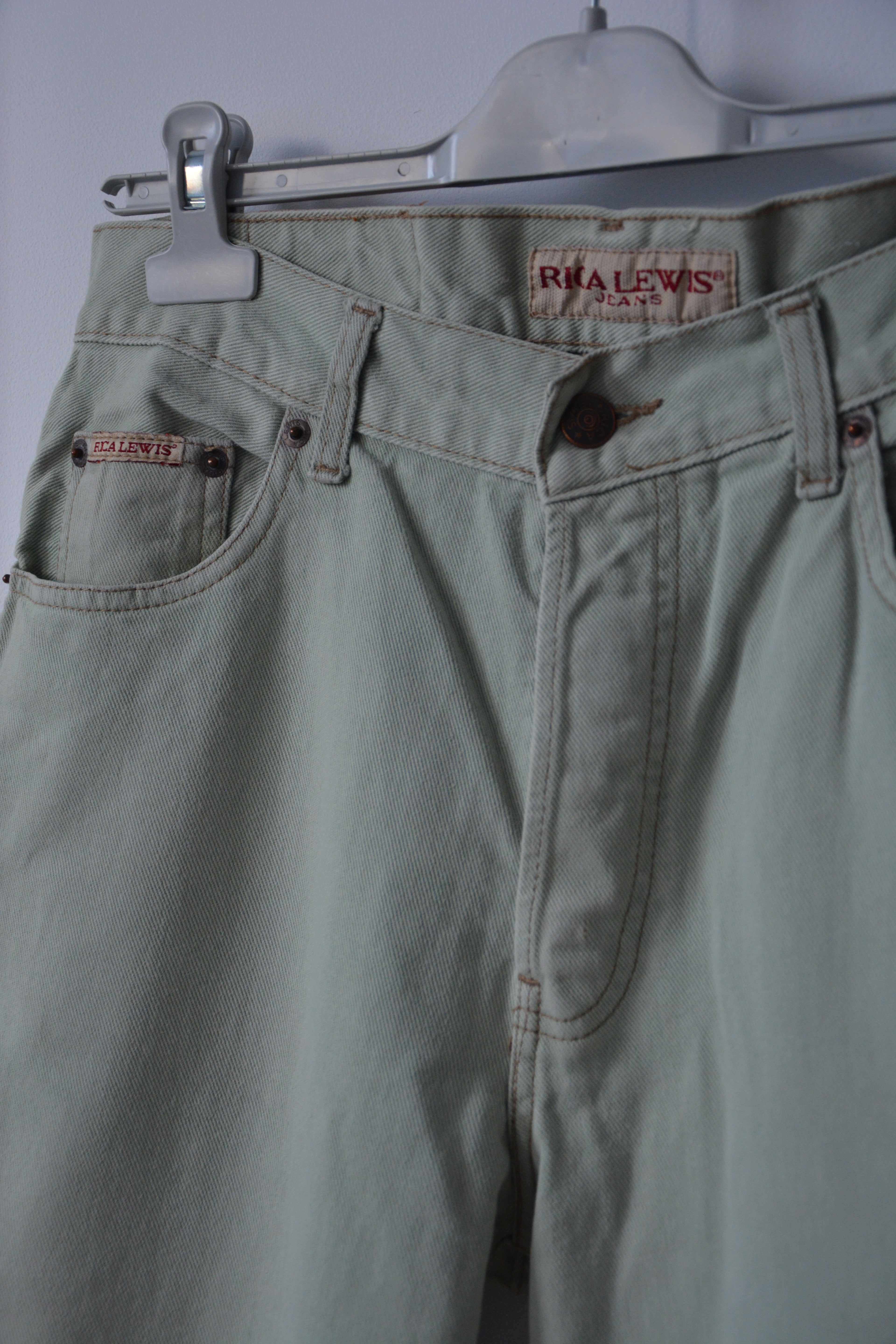 Jean clair Rica Lewis