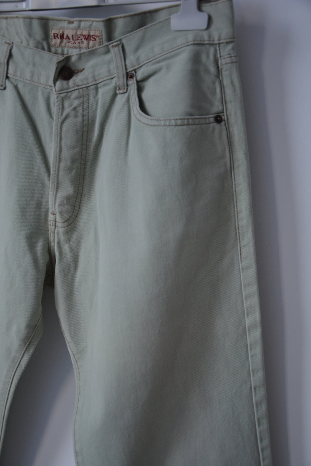 Jean clair Rica Lewis