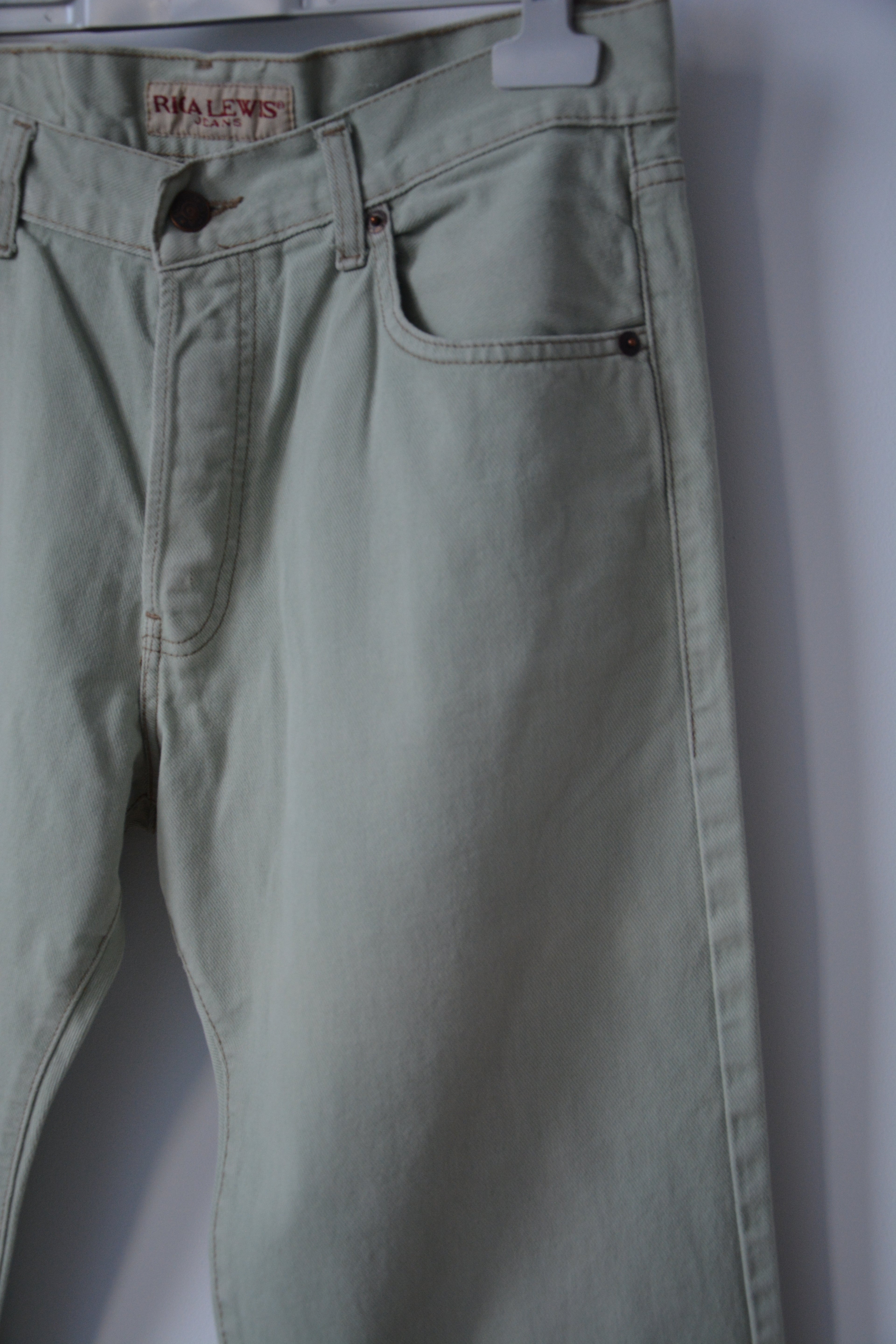 Jean clair Rica Lewis