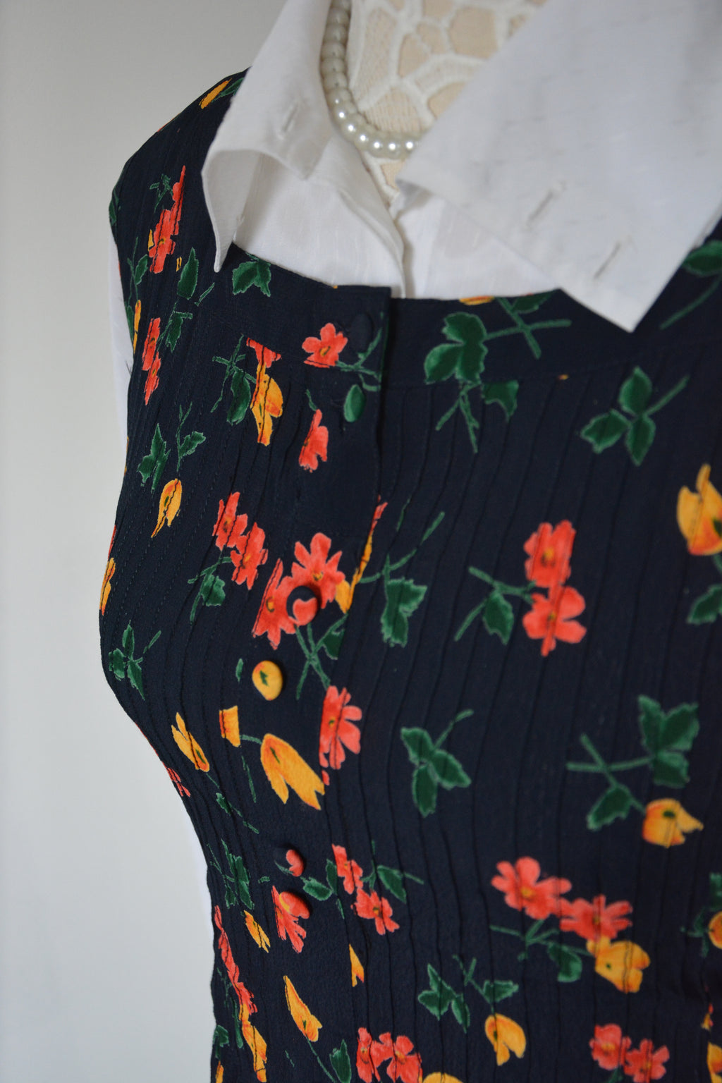 Blouse florale bleue marine