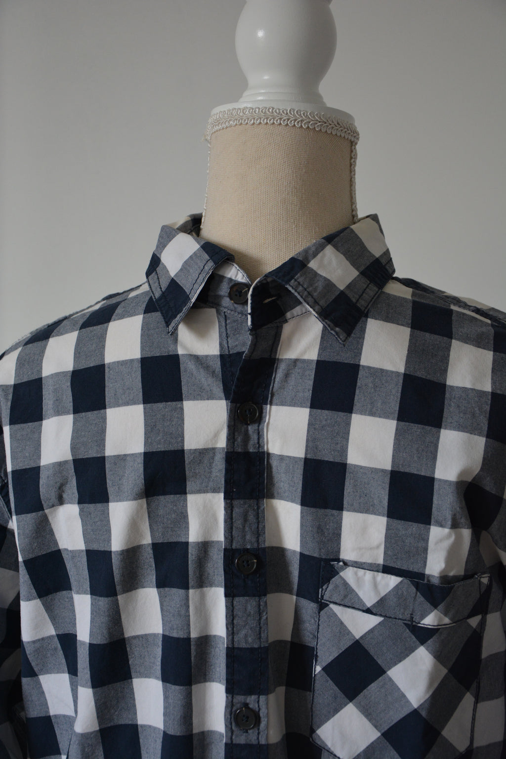 Chemise bleue marine à carreaux