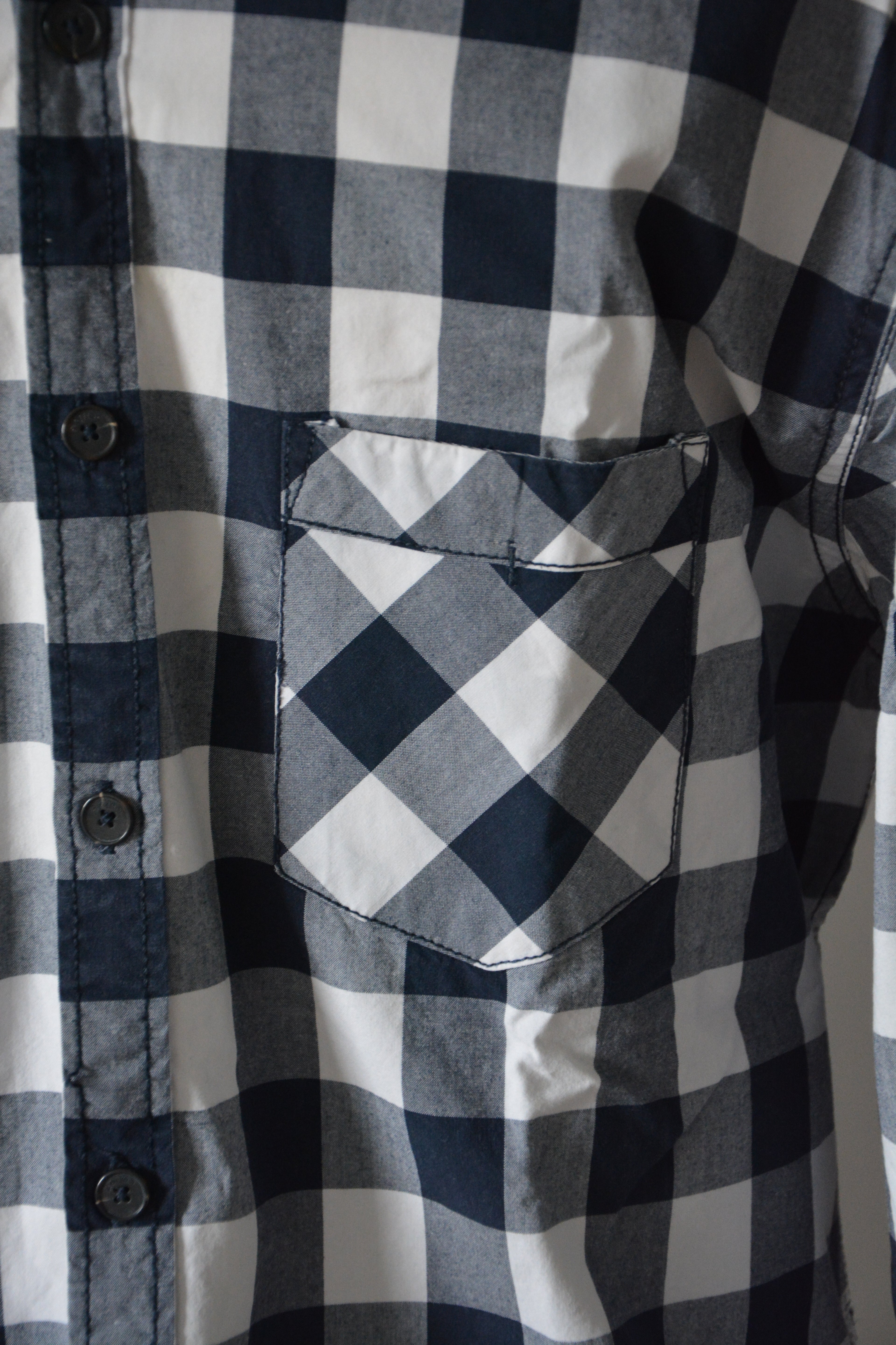 Chemise bleue marine à carreaux