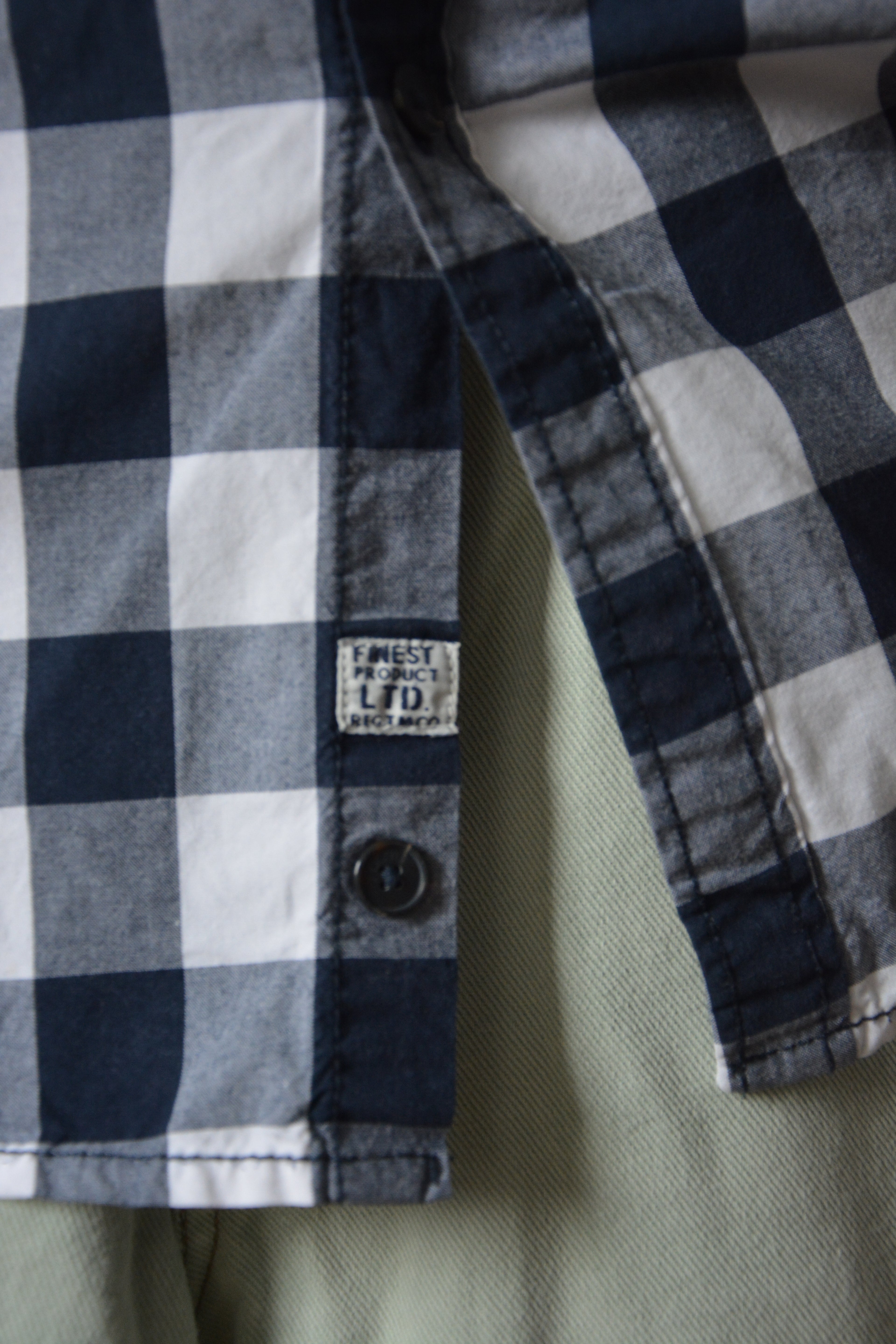 Chemise bleue marine à carreaux