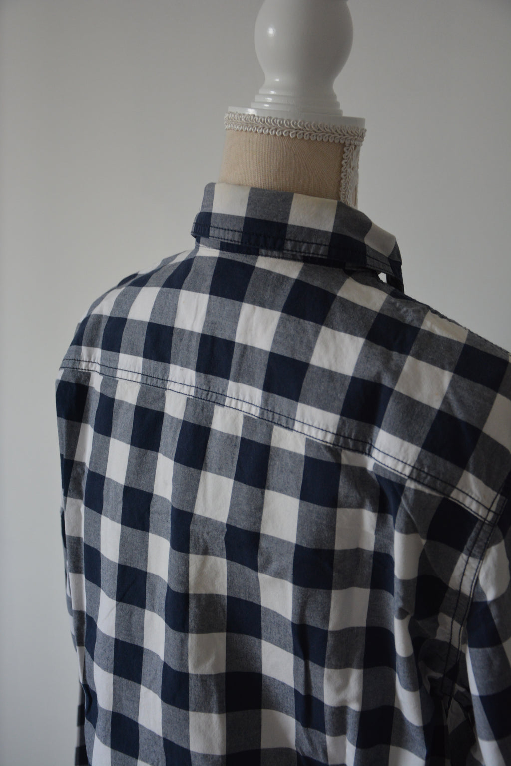 Chemise bleue marine à carreaux