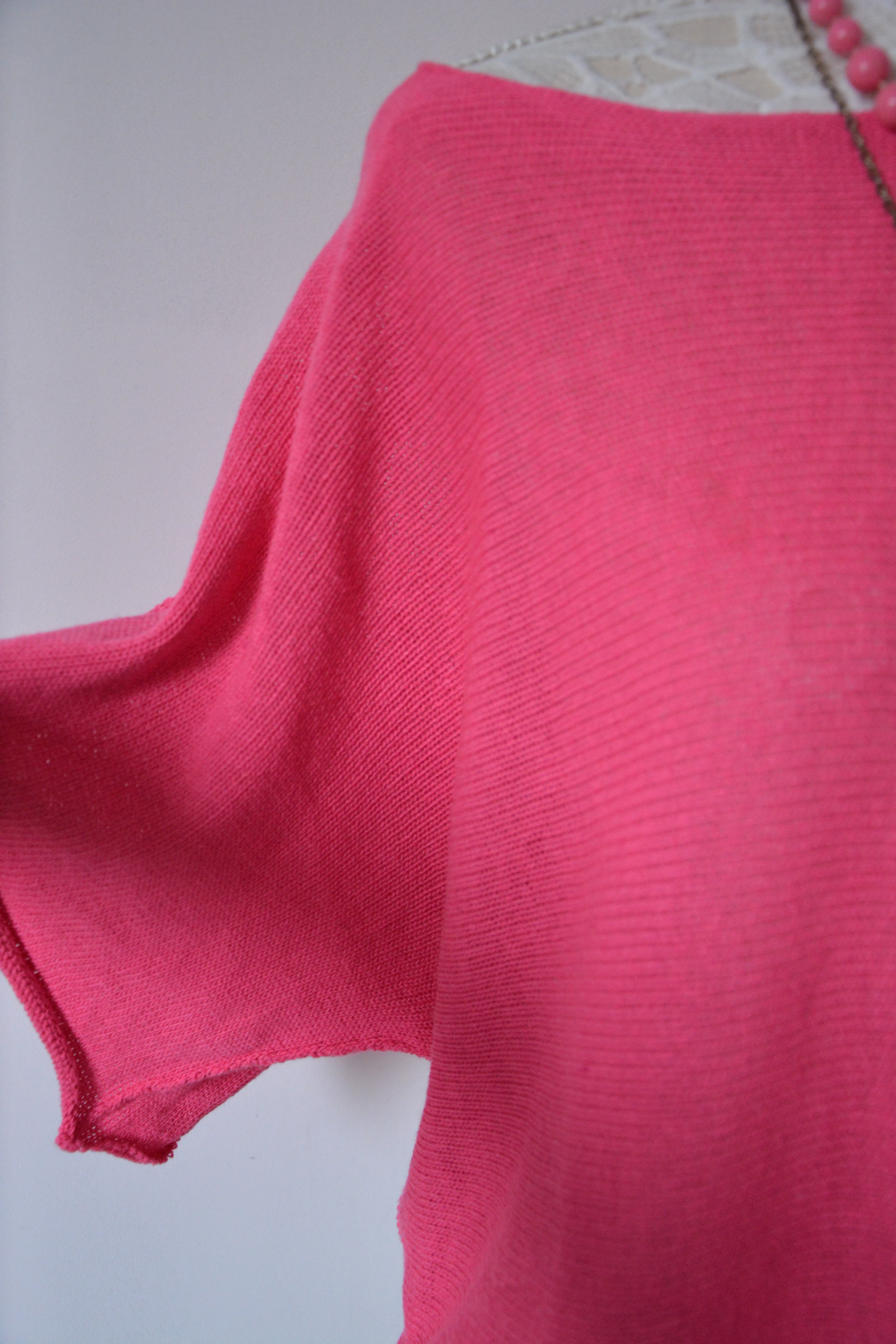 Top asymétrique rose fuchsia