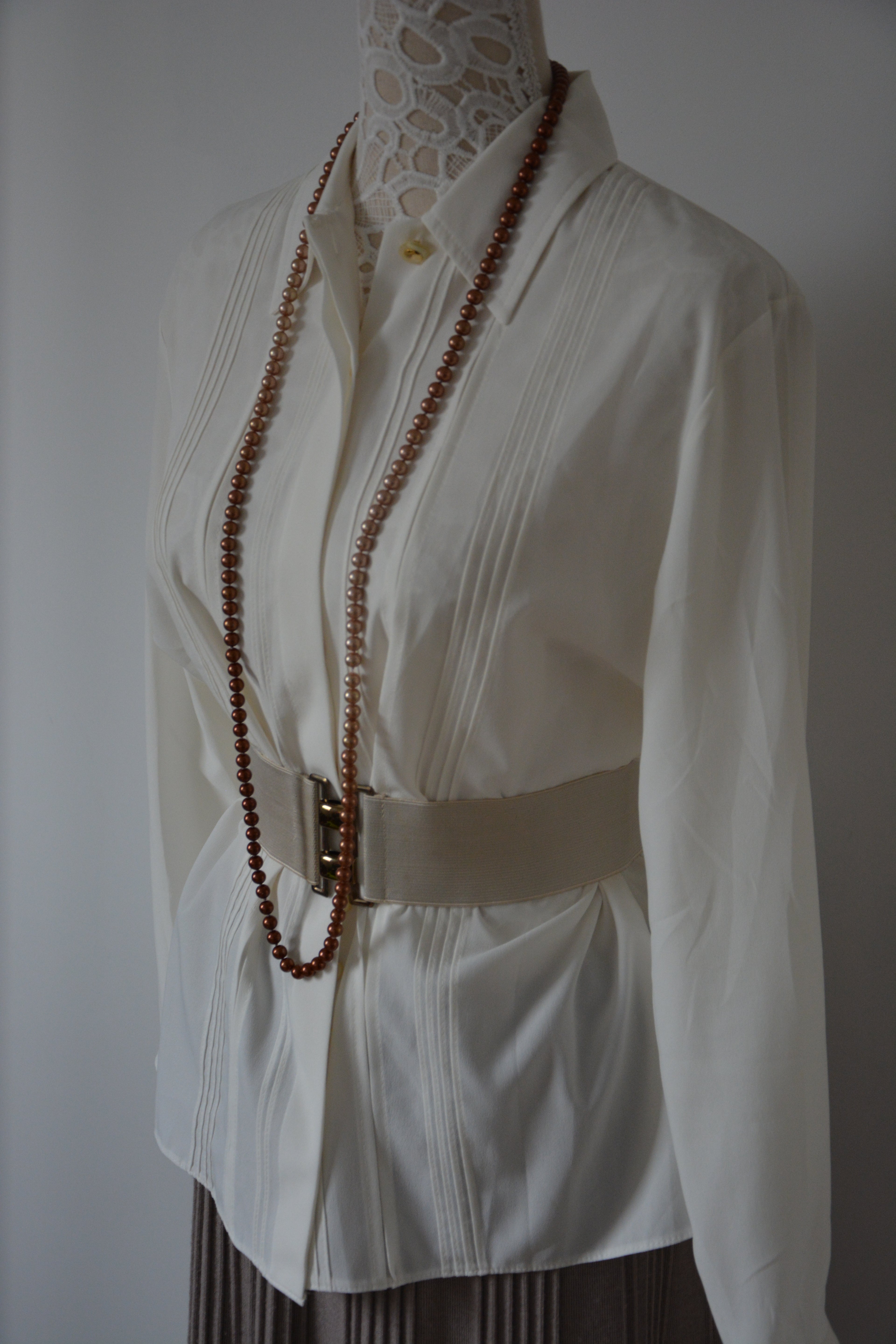 Long collier de perles ton dégradé