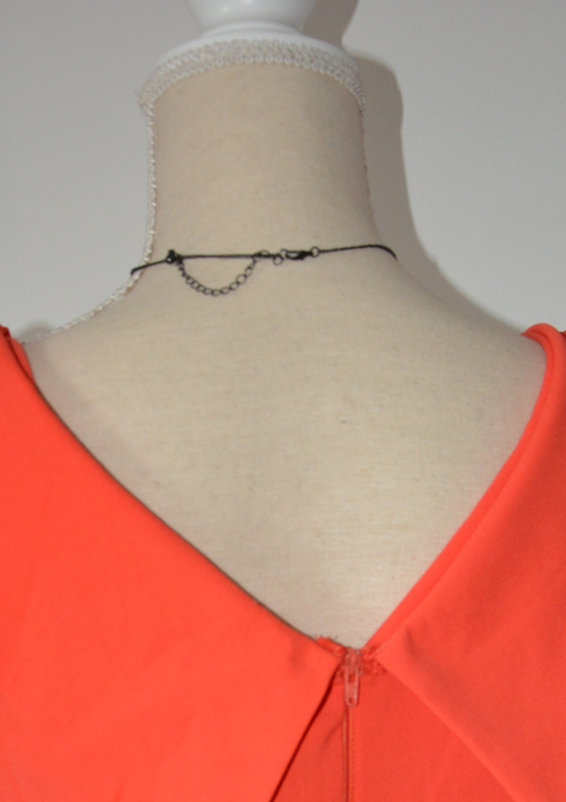 Collier pendentif à pierres vertes